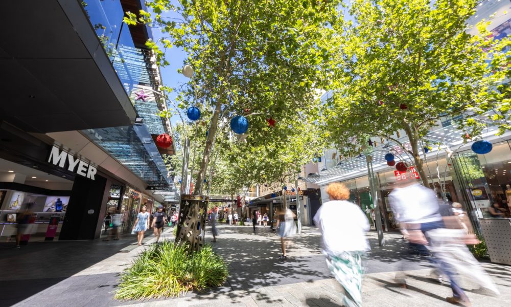 Household spending falls