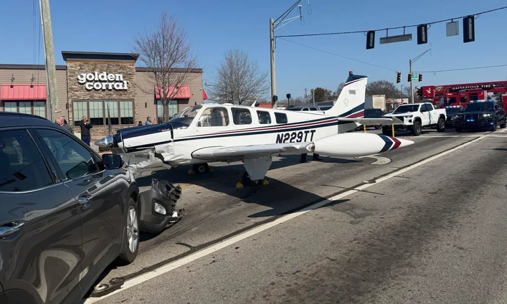Plane makes emergency landing in Gainesville, Georgia, strikes vehicles