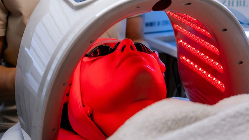 What to Expect From LED Light Therapy Treatment Sessions