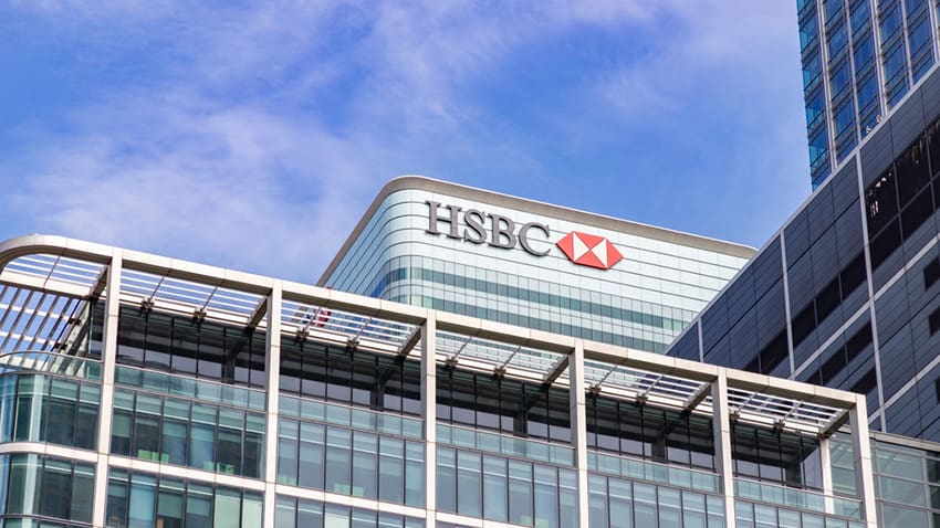HSBC staff share $3.9bn bonus pot as profits top forecasts