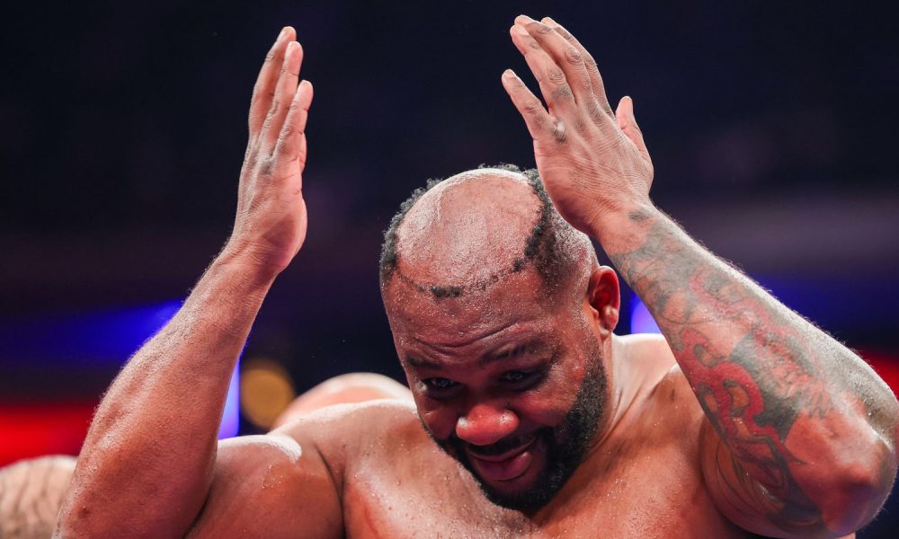 Jarrell Miller reacts to his toupee falling off in the heavyweight bout. Pic: Getty