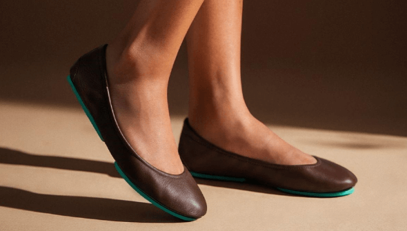 Tieks flats