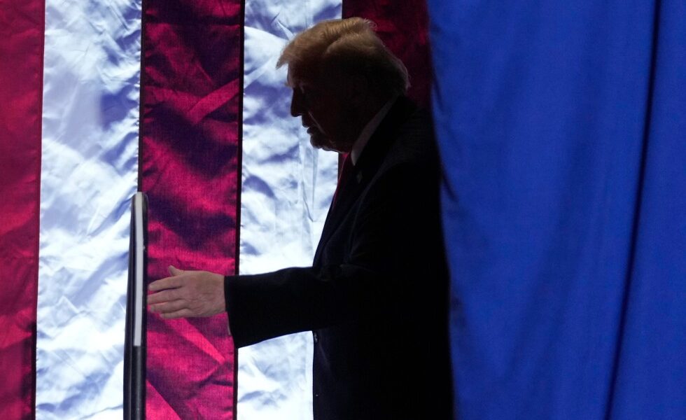 Trump's campaign war chest could rock the 2026 midterms