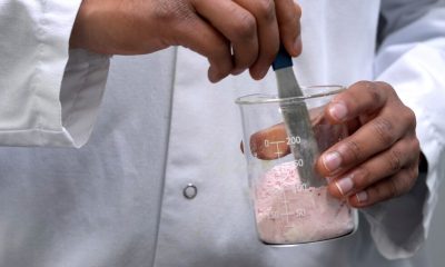 FDA relaxes rules for food labels that claim 'no artificial colors'