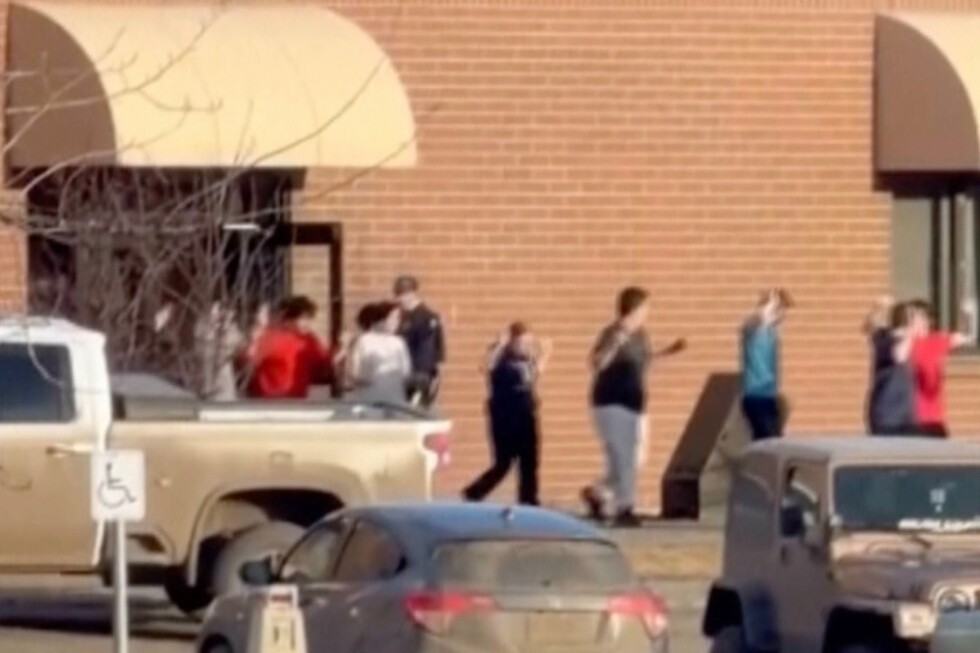 Shooting at a school and home in Canada leaves 9 dead and 25 injured
