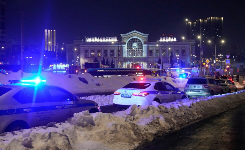 An explosion in Moscow kills a police officer