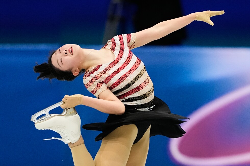 Japanese pair upstage 'Blade Angels' and Germany sweeps 2-man bobsled at Winter Olympics
