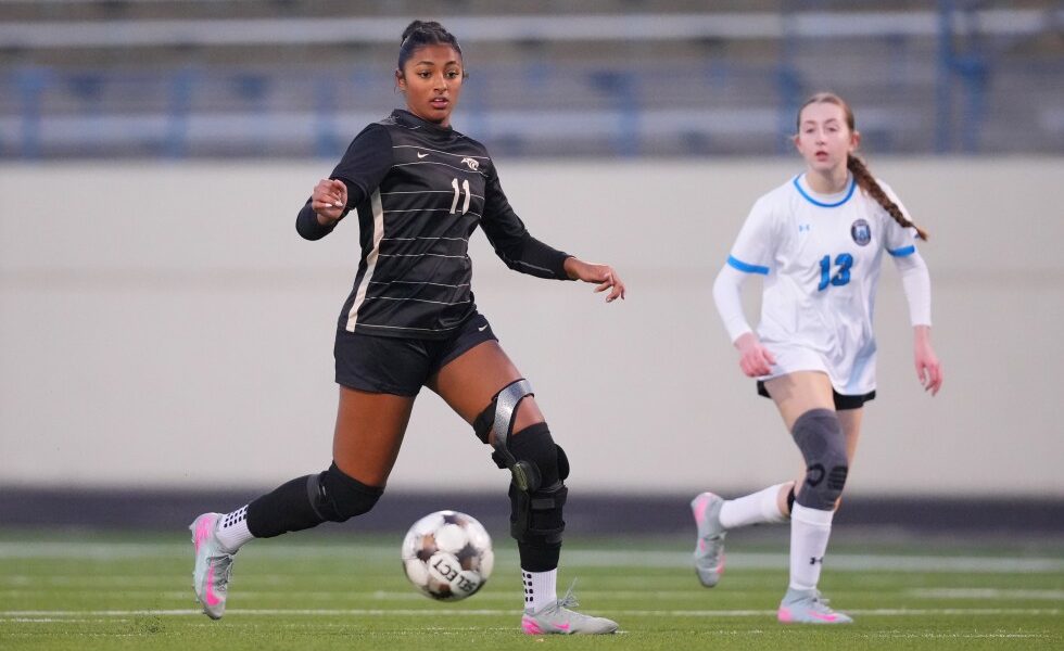 Teenage girl athletes are tearing their ACLs in fast-growing numbers