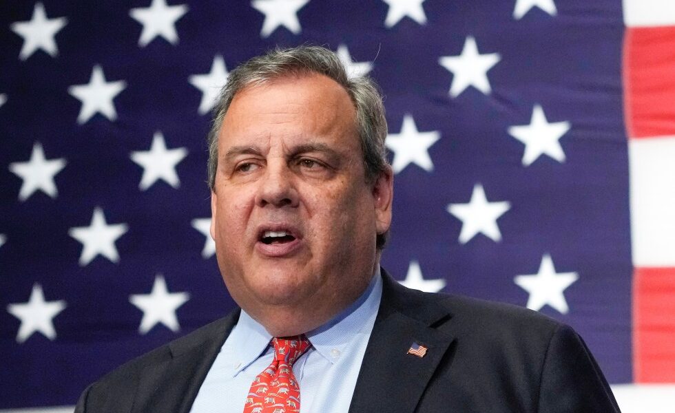 Never Trump Republicans are still issuing dire warnings