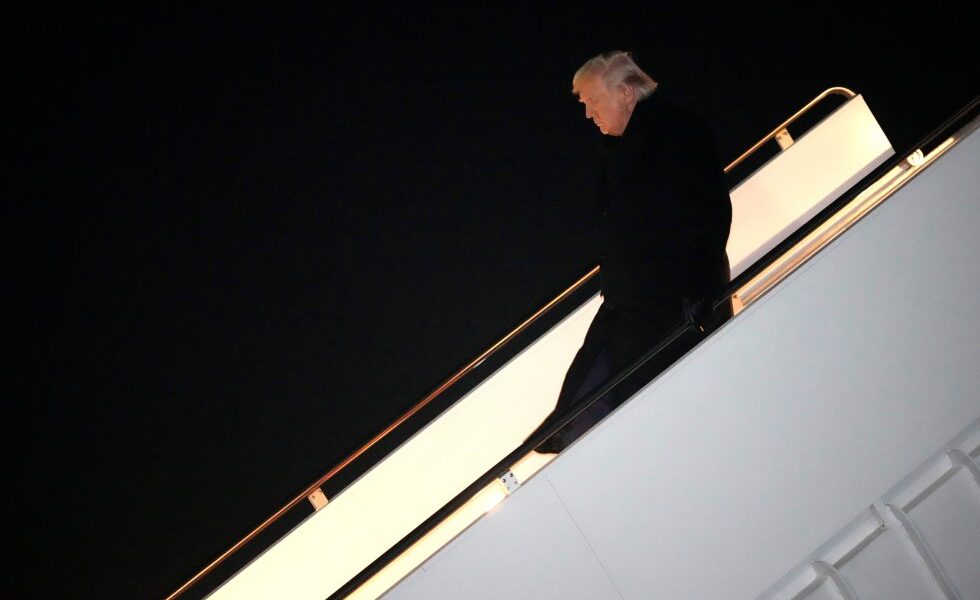 Governors meeting at White House upended by Trump excluding Democrats