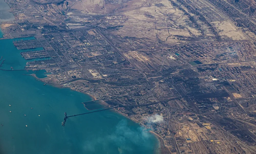 Oil markets rattled as Iran moves to limit Strait of Hormuz traffic: report