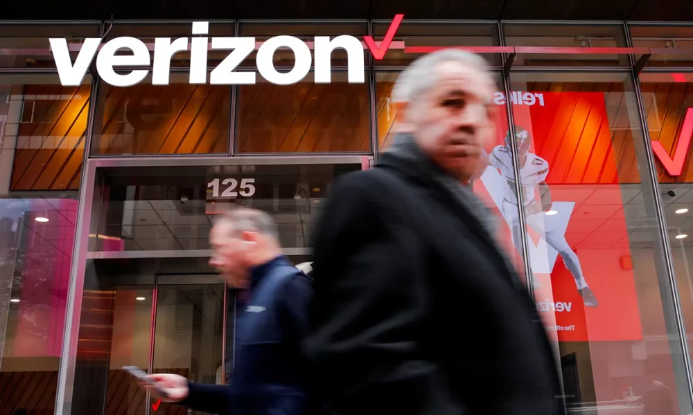 Verizon adds 35-day unlock delay for paid-off devices under new policy