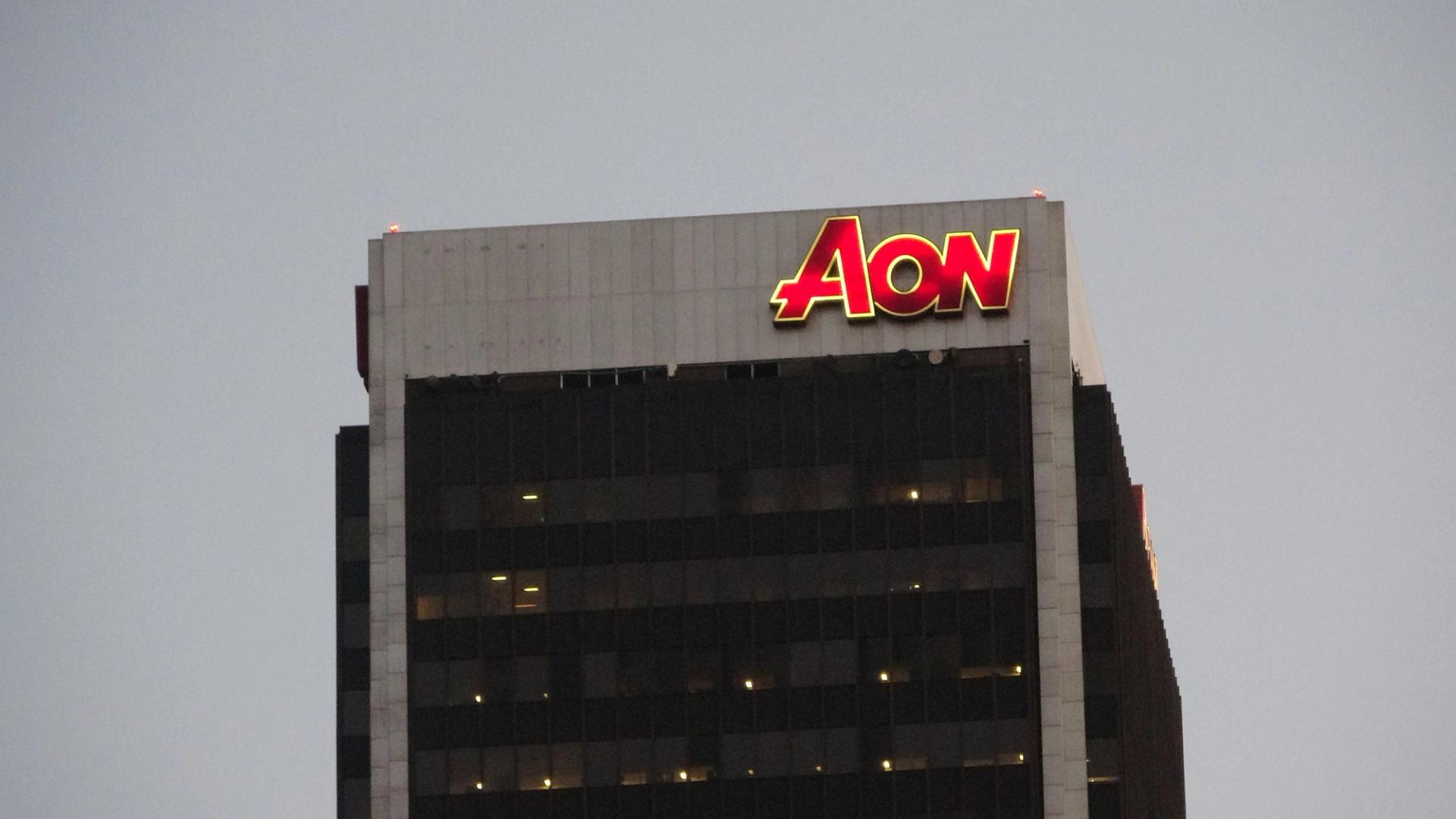 Global insurance broker Aon tests stablecoin payments on Ethereum, Solana with Coinbase, Paxos