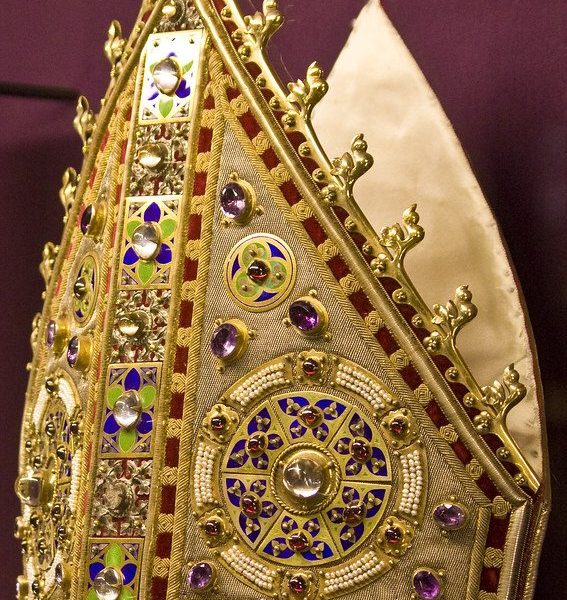 Alexander Bowen: Why does Starmer think the 'faithist' place for Bishops is staying in the House of Lords?