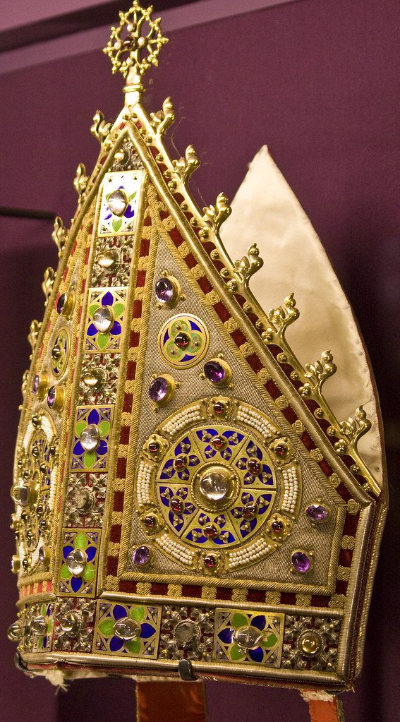 Alexander Bowen: Why does Starmer think the 'faithist' place for Bishops is staying in the House of Lords?