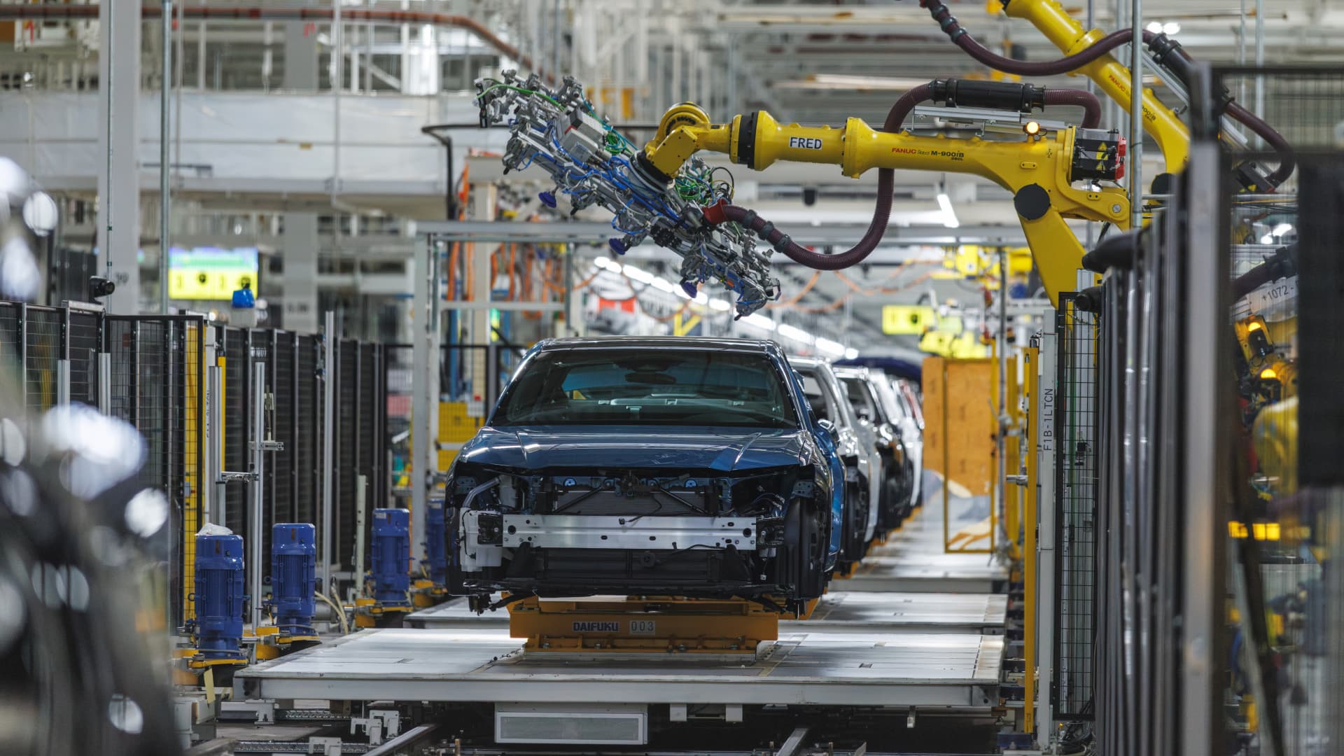 Toyota to invest $1 billion to up U.S. production in Kentucky, Indiana