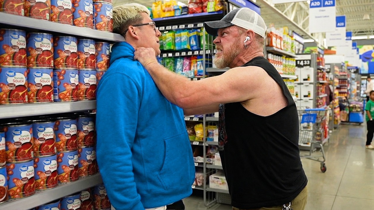 Stealing Strangers Money Prank!