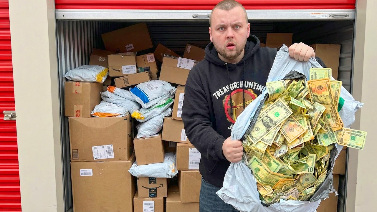 I Bought a MONEY HOARDERS Storage Unit & Look What Was HIDDEN In The Back! (HIDDEN CASH!)