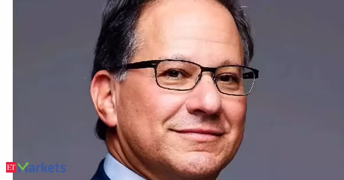 Global Market: Strait of Hormuz standoff may keep oil volatile, cautions Seth R Freeman