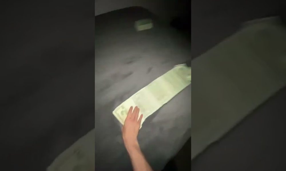 never seen my teacher do a money spread #shorts