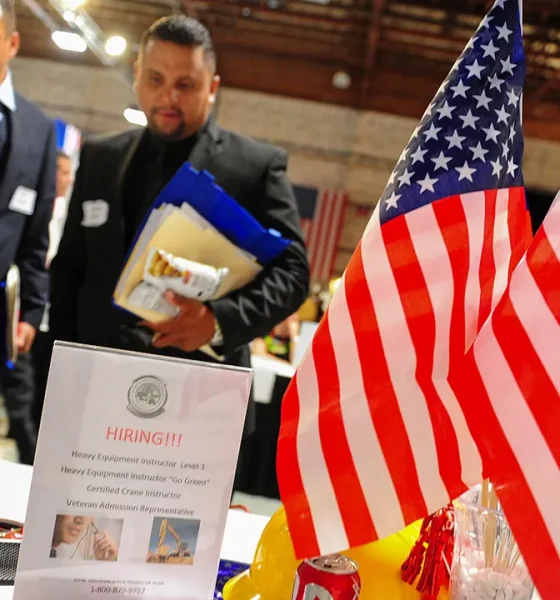 Gallup finds more US workers struggling than thriving for first time