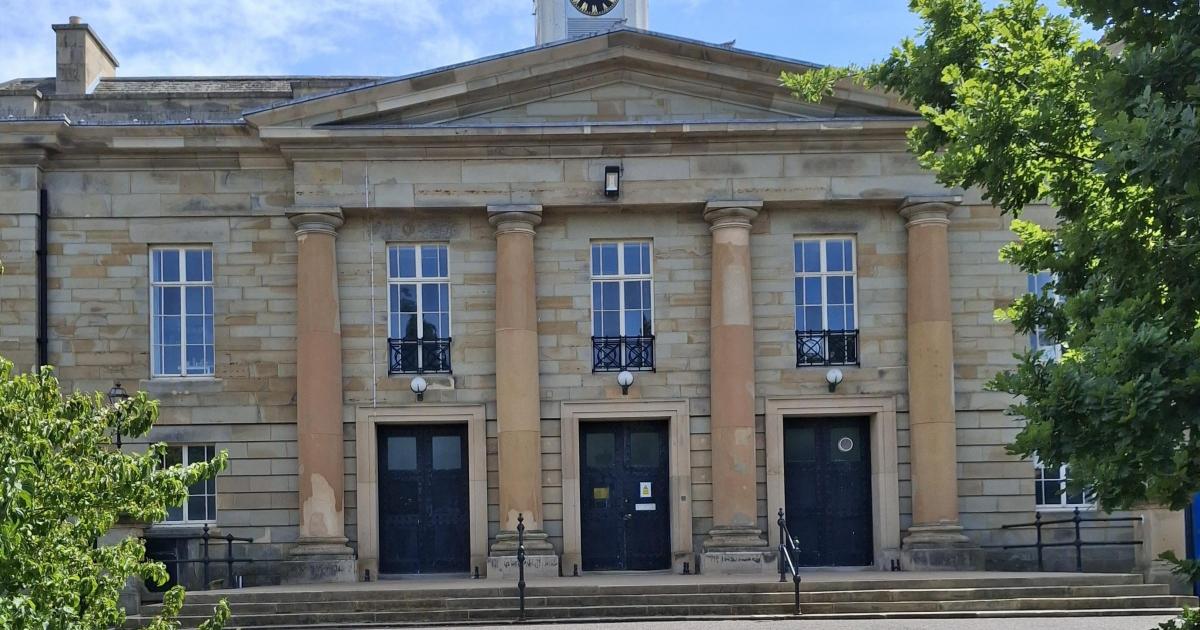 Bishop Auckland man spoke to underage boys online