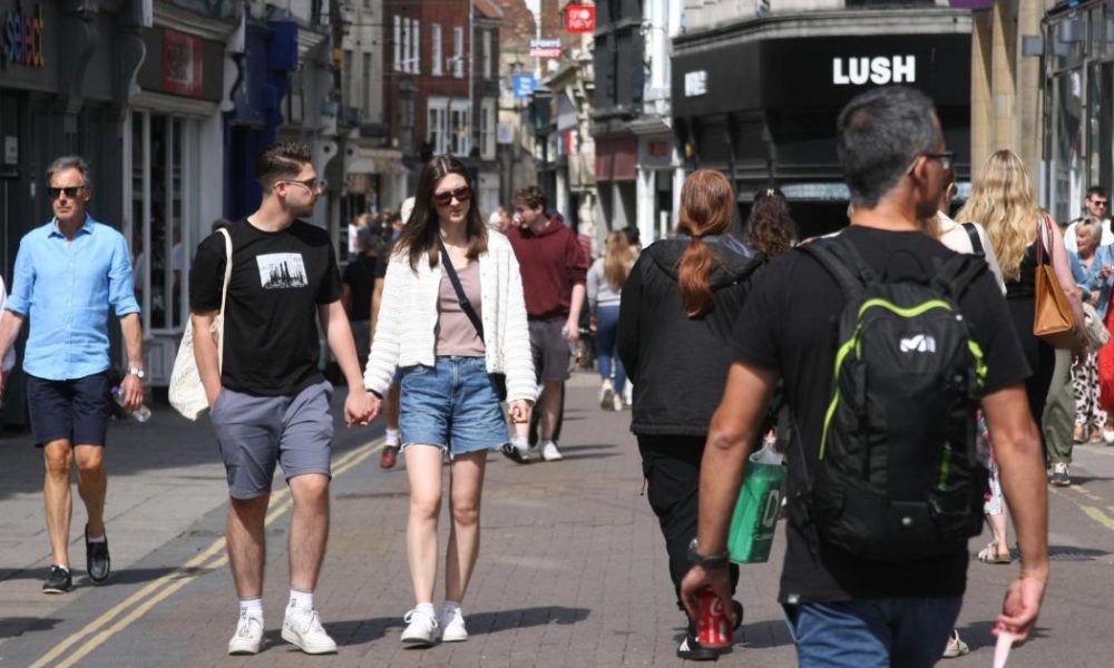 Council backs sale of Holland & Barrett Coney Street store