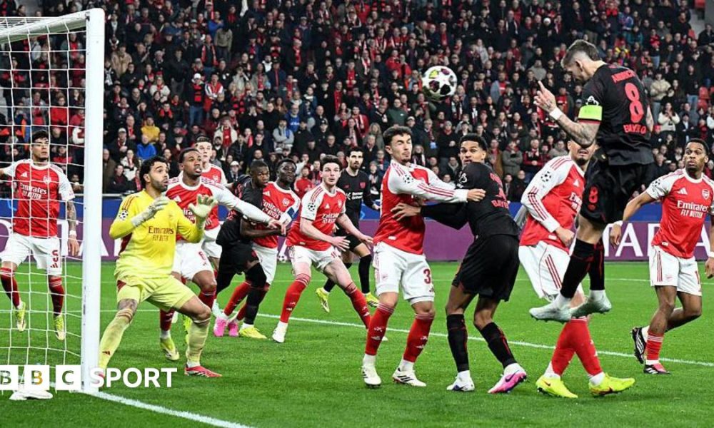 Andrich scores from corner for Leverkusen