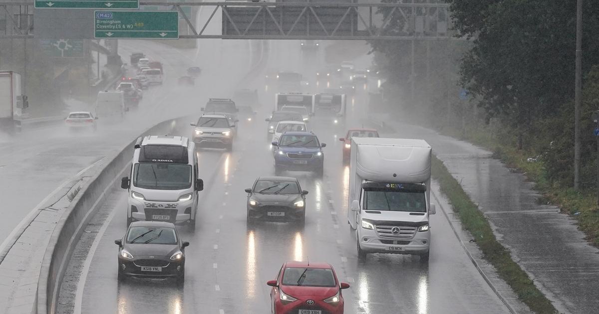 Bolton to see 47mph winds and wintry showers today
