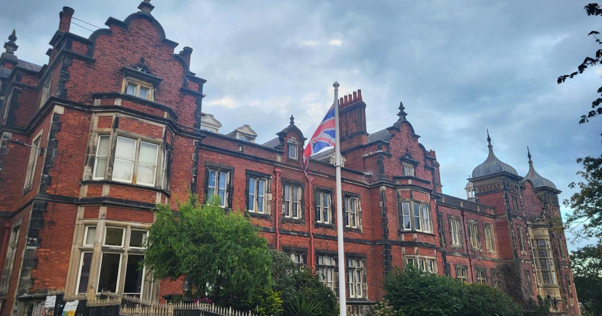 Scarborough Town Hall could be sold to major leisure developer