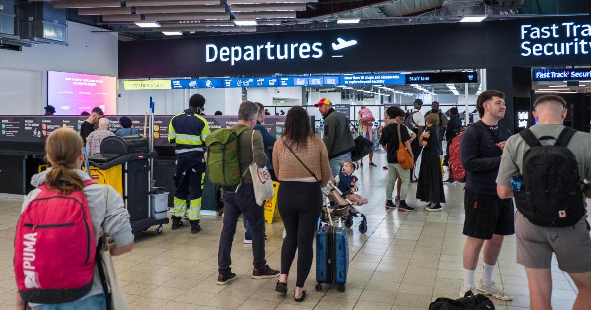 4 UK travel companies close with flights and trips cancelled