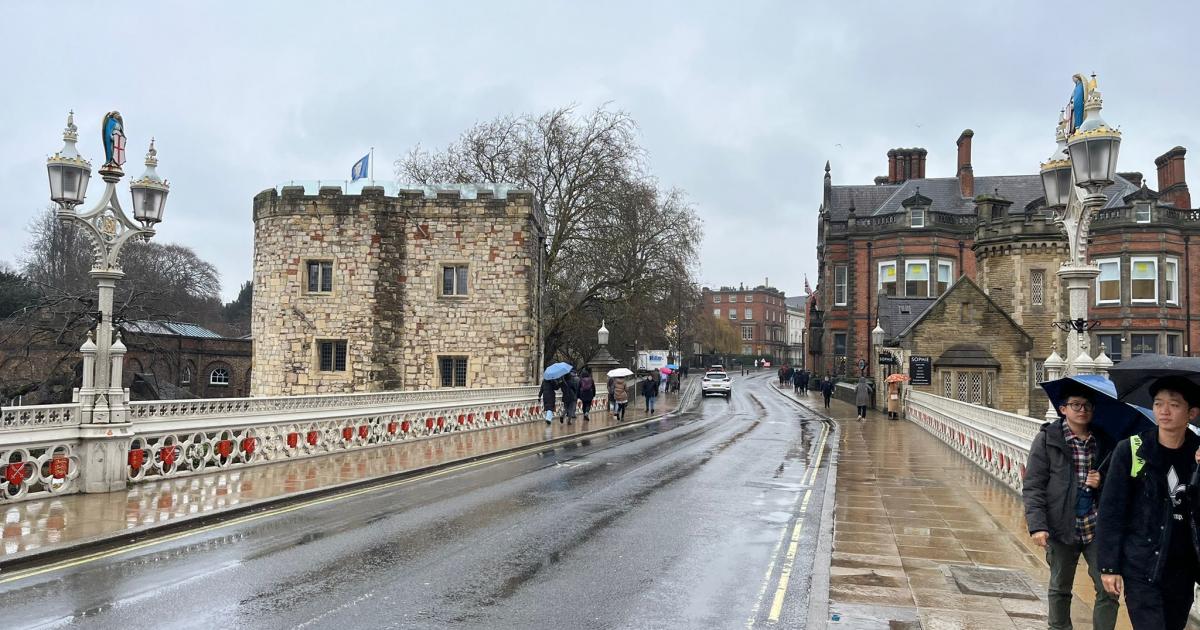Museum Street and Lendal Bridge to close for repairs