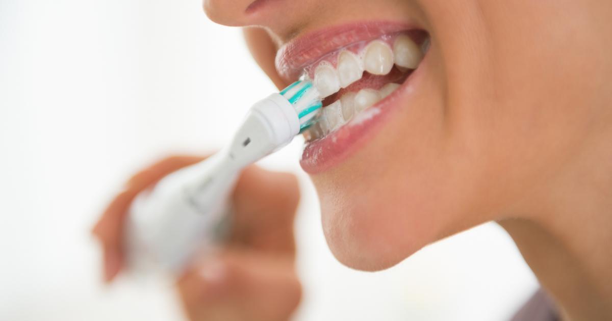 Dentist warns to avoid brushing your teeth too hard