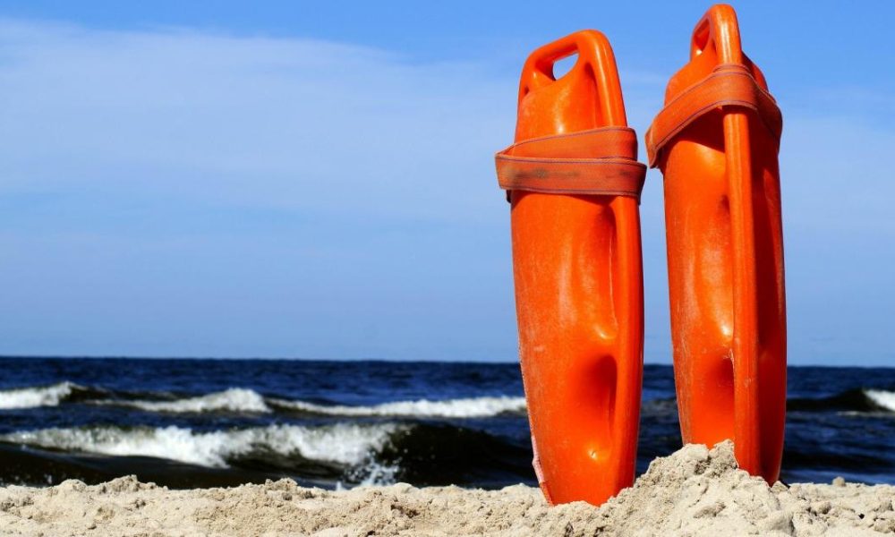 Hartlepool - lifeguards and supervisors wanted for summer