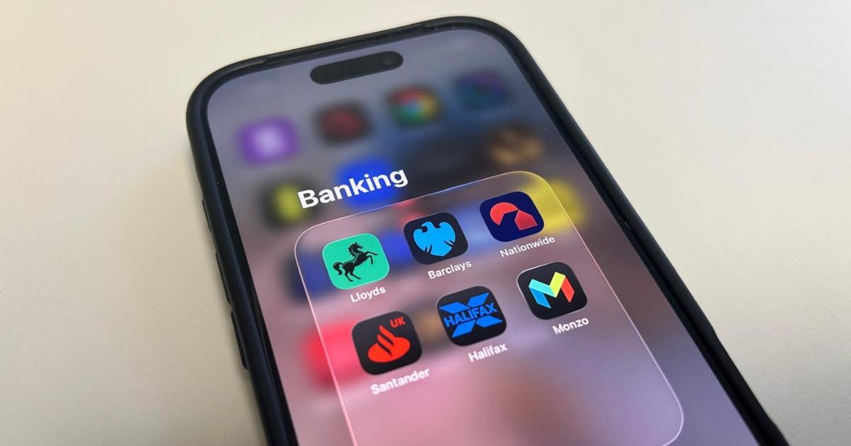 Android & iOS users warned of malware stealing bank details