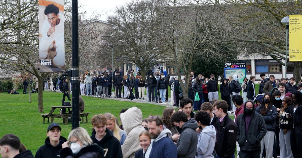 Meningitis outbreak in Kent latest as tribute paid to student