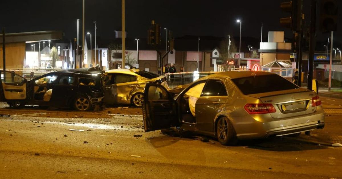 'Three car crash' closes Broadway, near Elk Mill, Oldham