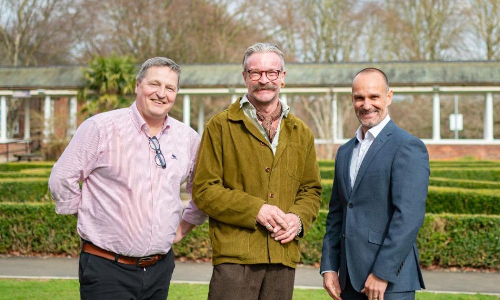 Royal florist inspires East Durham College students