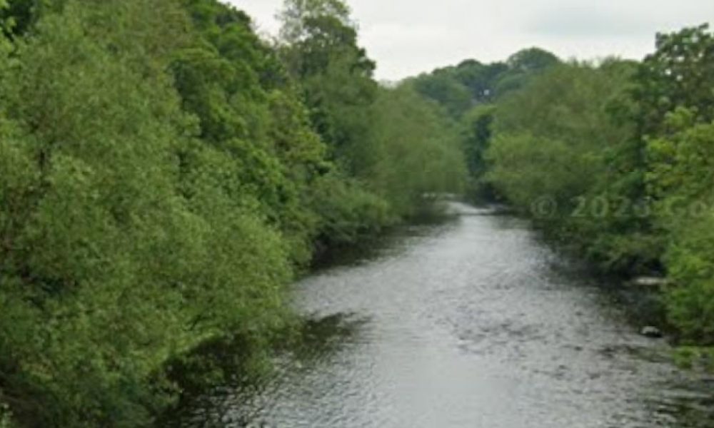 Police appeal to public over car stuck in River Ure