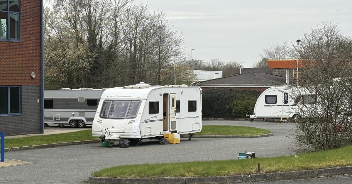 Travellers set up camp off Cricketers Way in Westhoughton