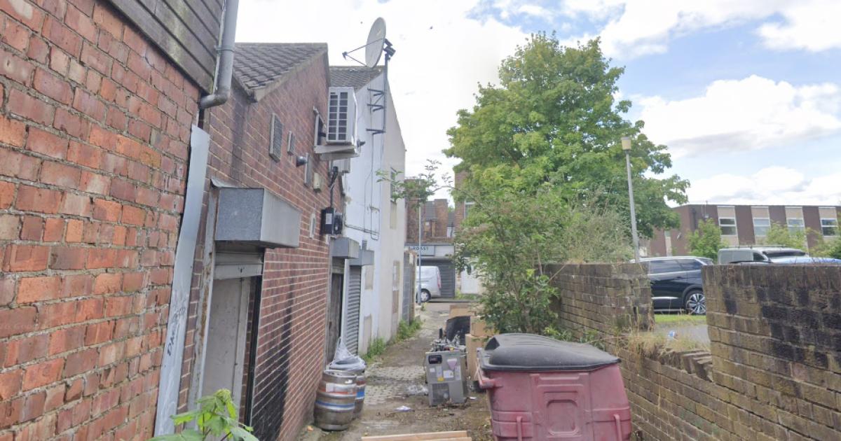 ‘Scruffy’ Stockton alley to become Station pub beer garden