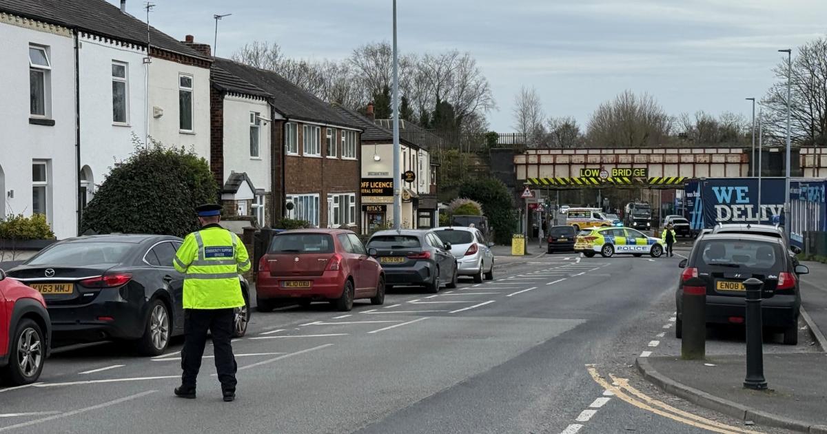 ‘Travel chaos’ as lorry stuck under Walkden bridge