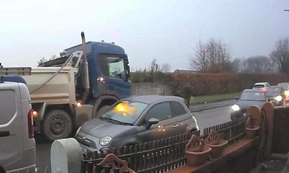 One-way system finally implemented on Dearden Street