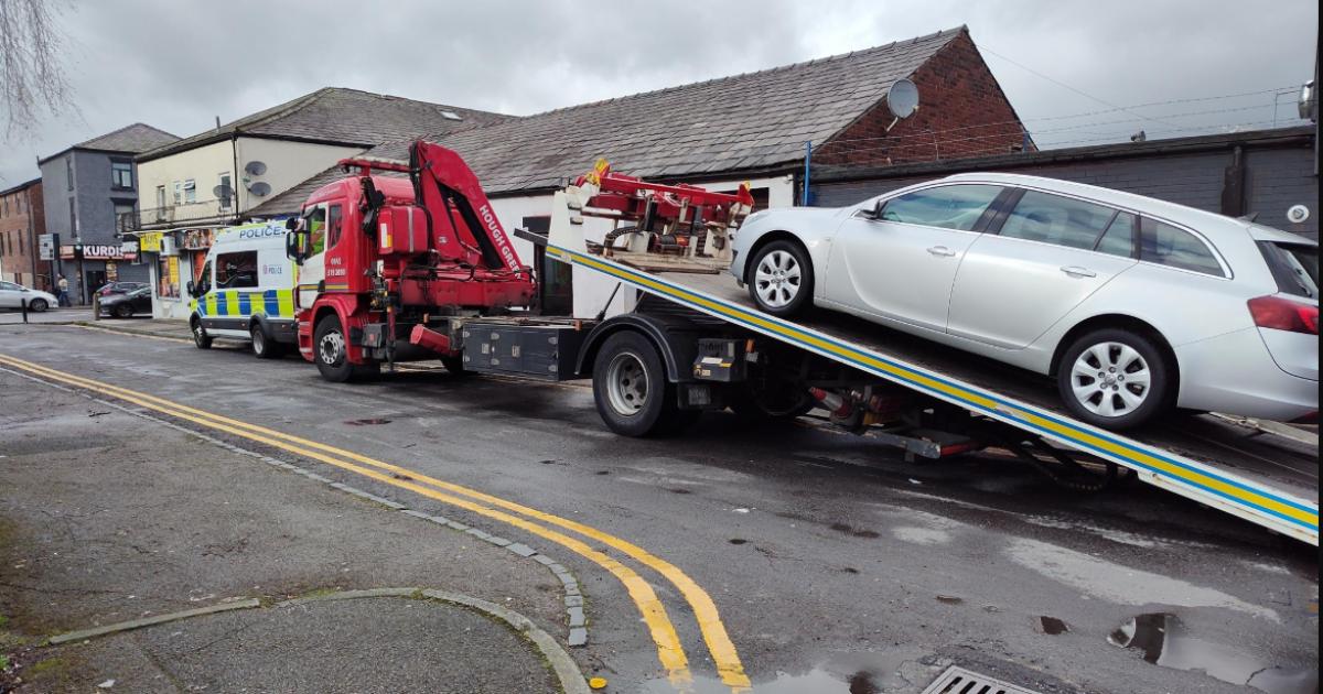Two arrested after suspicious vehicle stop in Great Lever