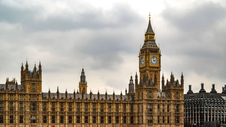 Parliamentary Staff Furious Over MPs Getting Bigger Pay Award