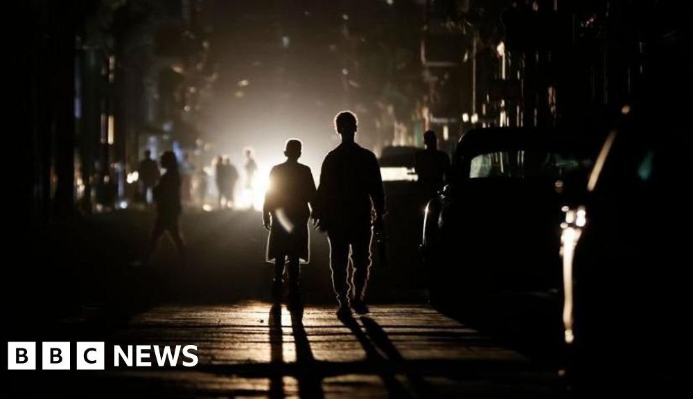 BBC in Cuba as island plunged into darkness