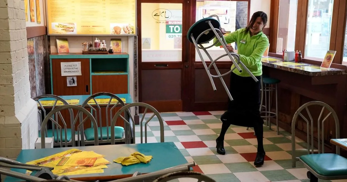 EastEnders Bea shock takes shocking action to stay under Honey’s roof | Soaps