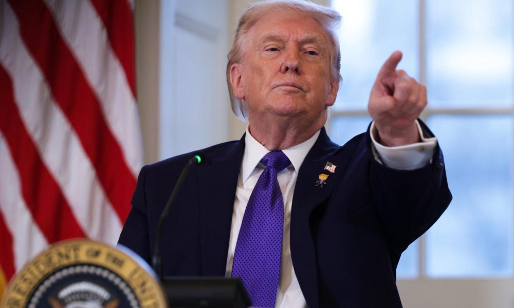 Trump extends Iran strike pause, trimming price decline