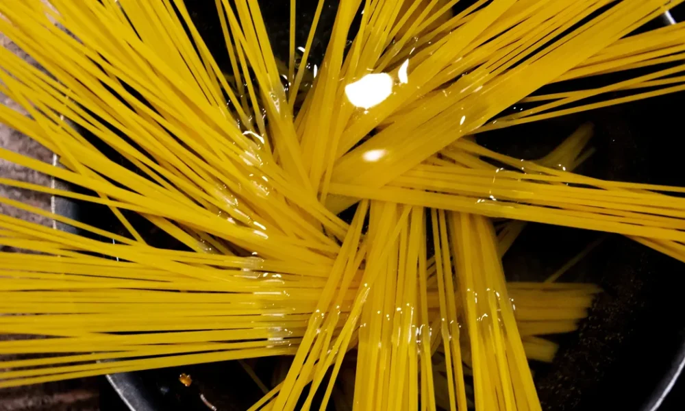 You Should Cook Pasta In Cold Water, Chefs Say