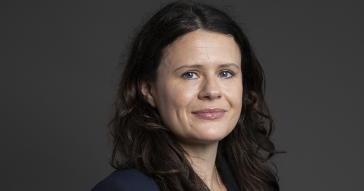 Labour MP Remarks After Husbands China Spy Arrest